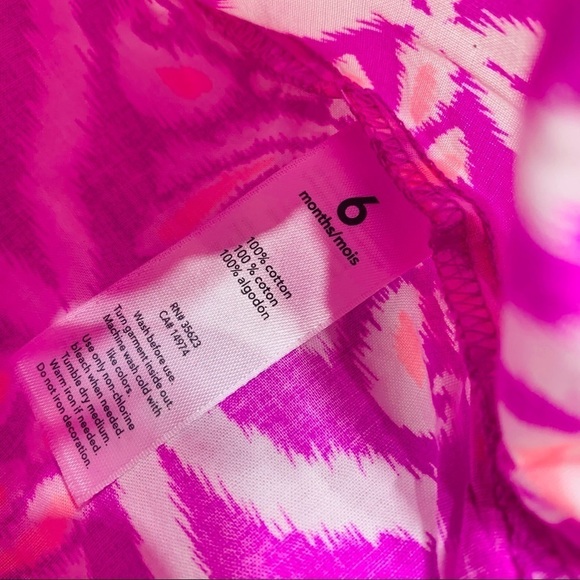 Carter’s baby girls 6M romper - Picture 3 of 4